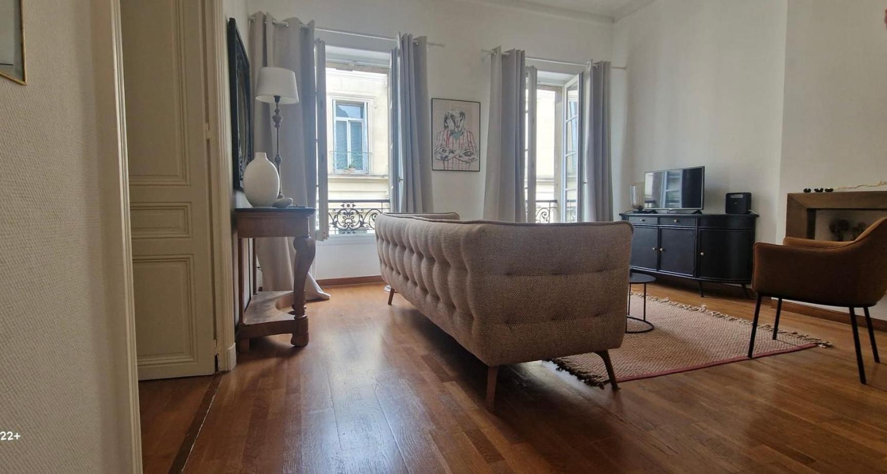 Escale Citadine Au Centre D'Avignon, Climatisation, Appartement De Charme, Spacieux Et Lumineux Habitación foto
